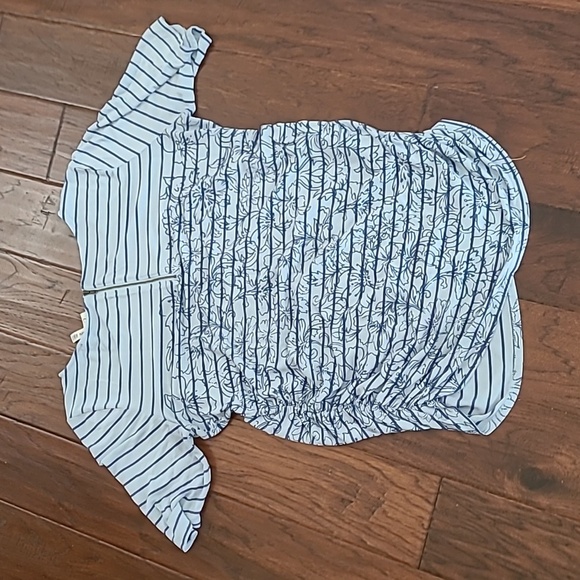 💥3for$12 Jessica Simpson Maternity Blue Striped Blouse with side Ruching sizeXL - Picture 2 of 7